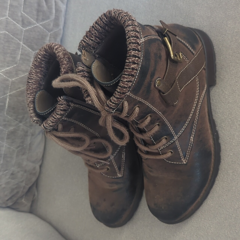 Brown Ankle Boots - Size 7.5 M